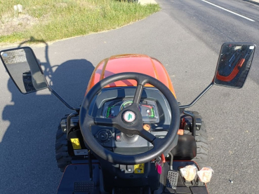 Kleintraktor  TAFE 6028 H mit hydrostatischem Antrieb